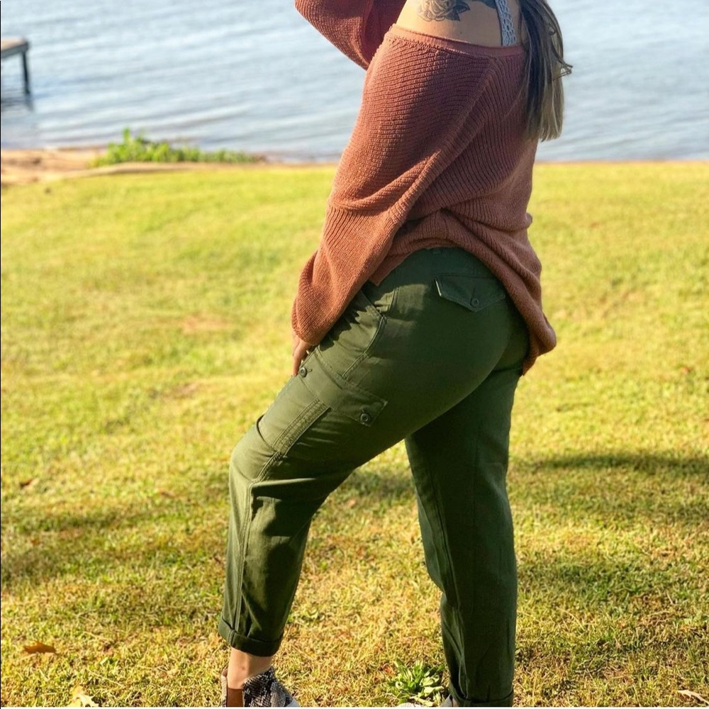 American Eagle Cargo Jogger Pants